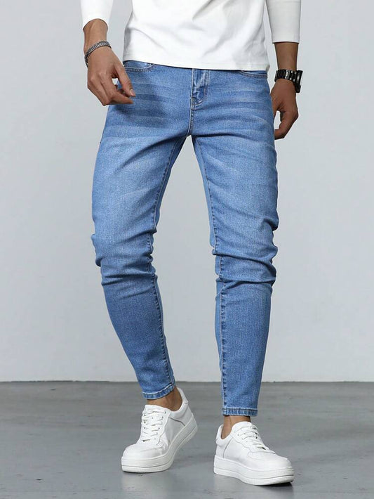 SHEIN -  Men's Solid Color Slim Fit Long Light Jean