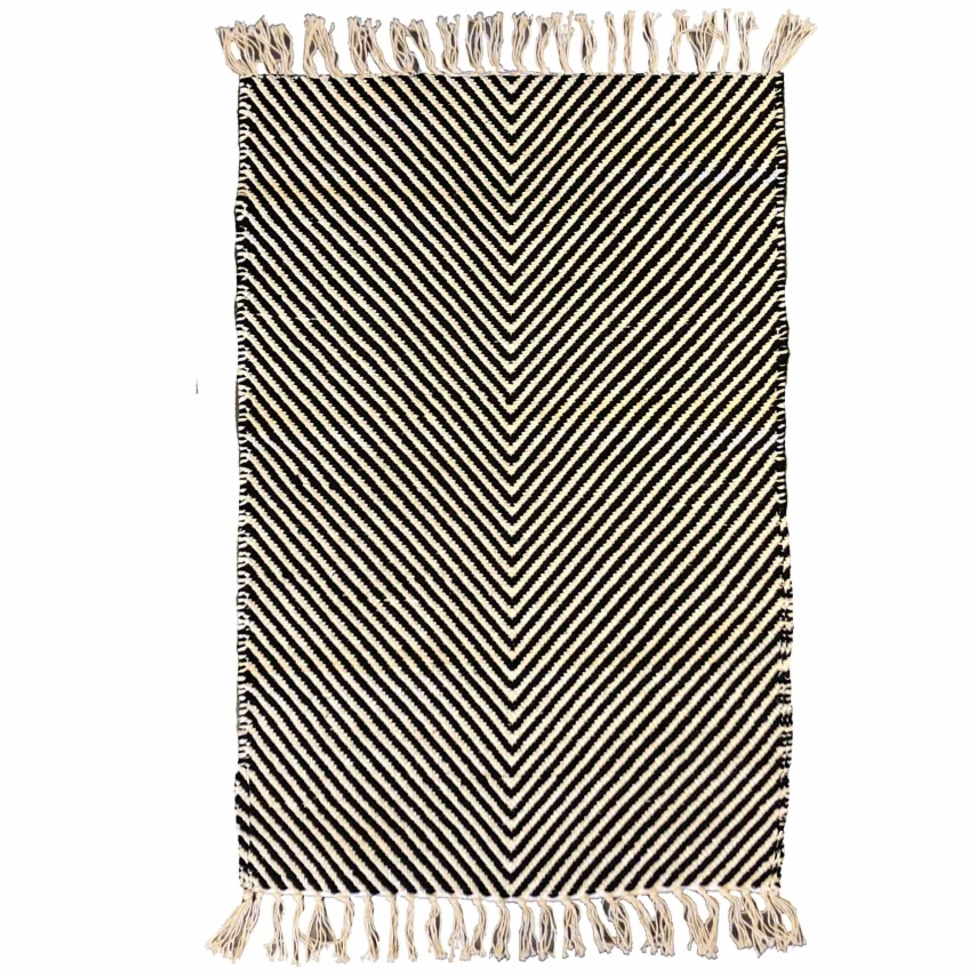 BCBGMAXAZRIA Cotton Chevron Accent Rug