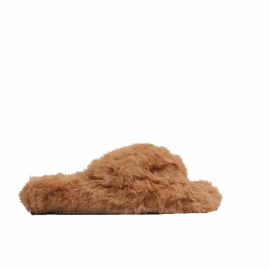 BRANDS & BEYOND Womens Shoes 38 / Beige Faux Fur Slippers