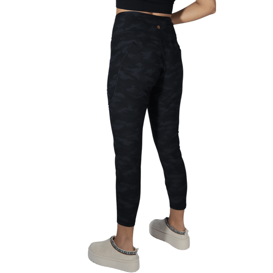 BRANDS & BEYOND Womens sports M / Black Camo print hidden pocket leggings