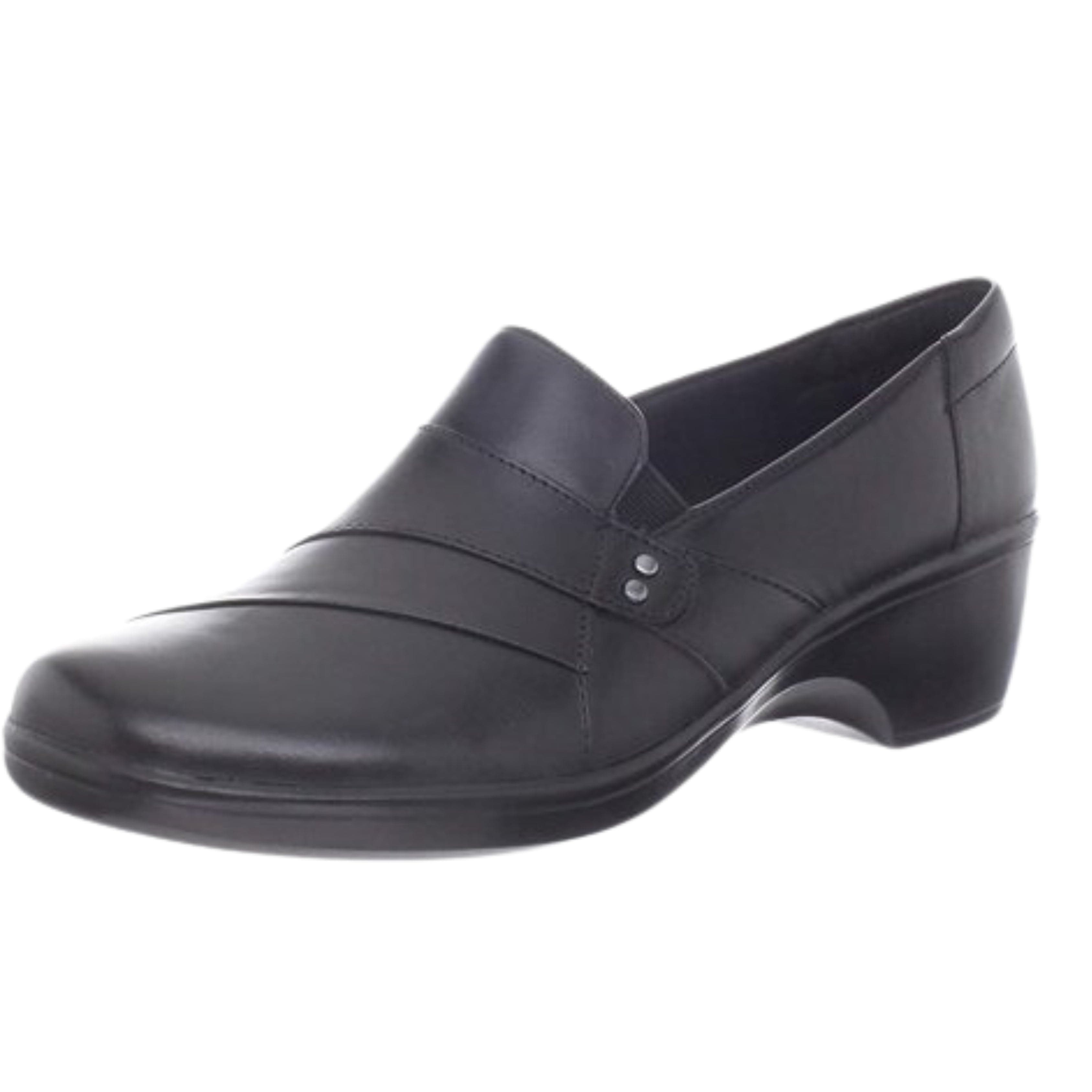 Round toe deals clarks loafers womens