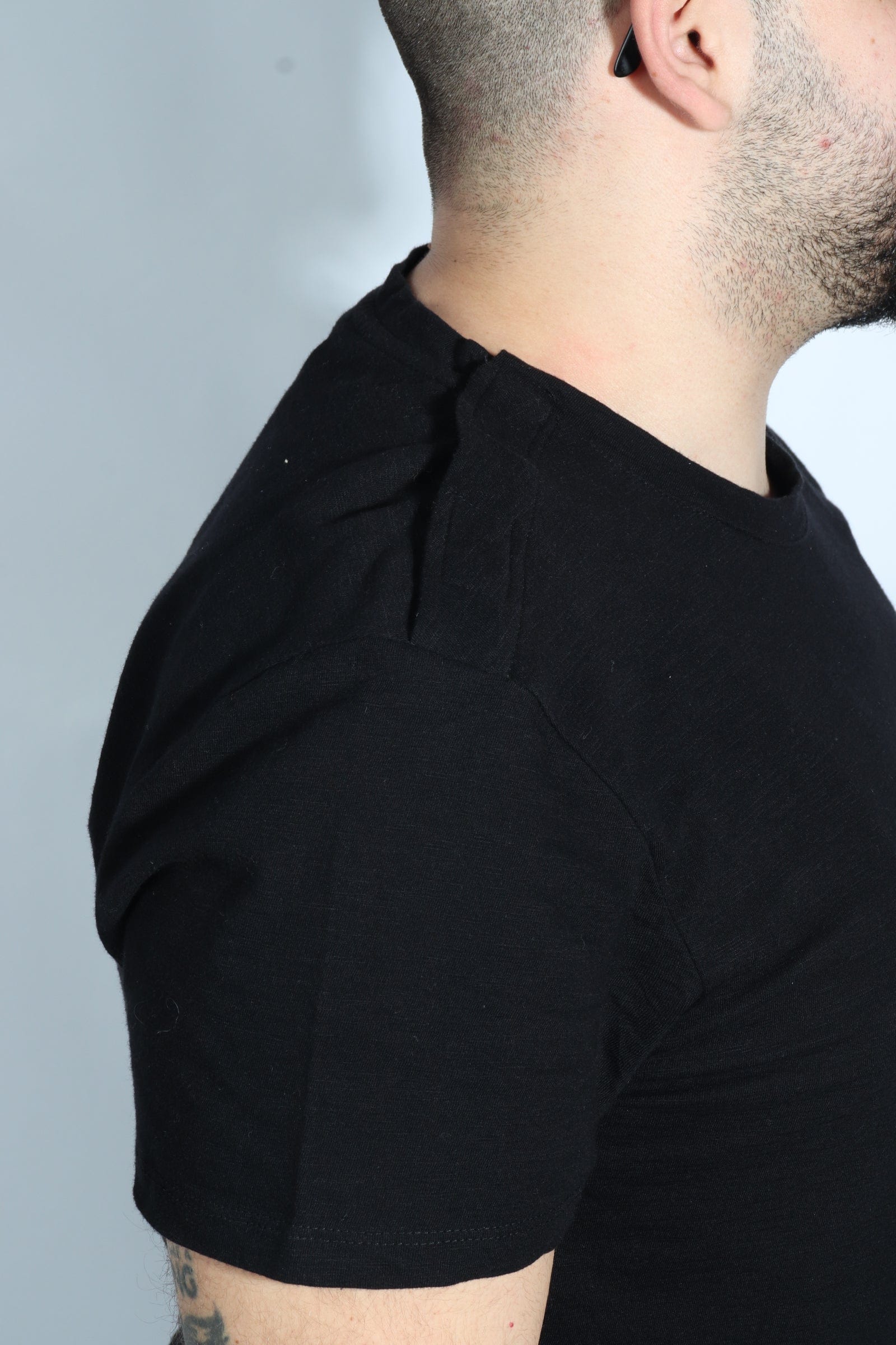 MUTUAL WEAVE Mens Tops L / Black MUTUAL WEAVE - Casual T-shirt