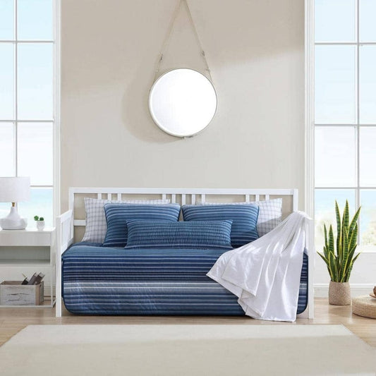 NAUTICA Comforter/Quilt/Duvet Daybed / Blue NAUTICA - Coveside Blue Cotton Reversible 4-Piece Daybed Bonus Set