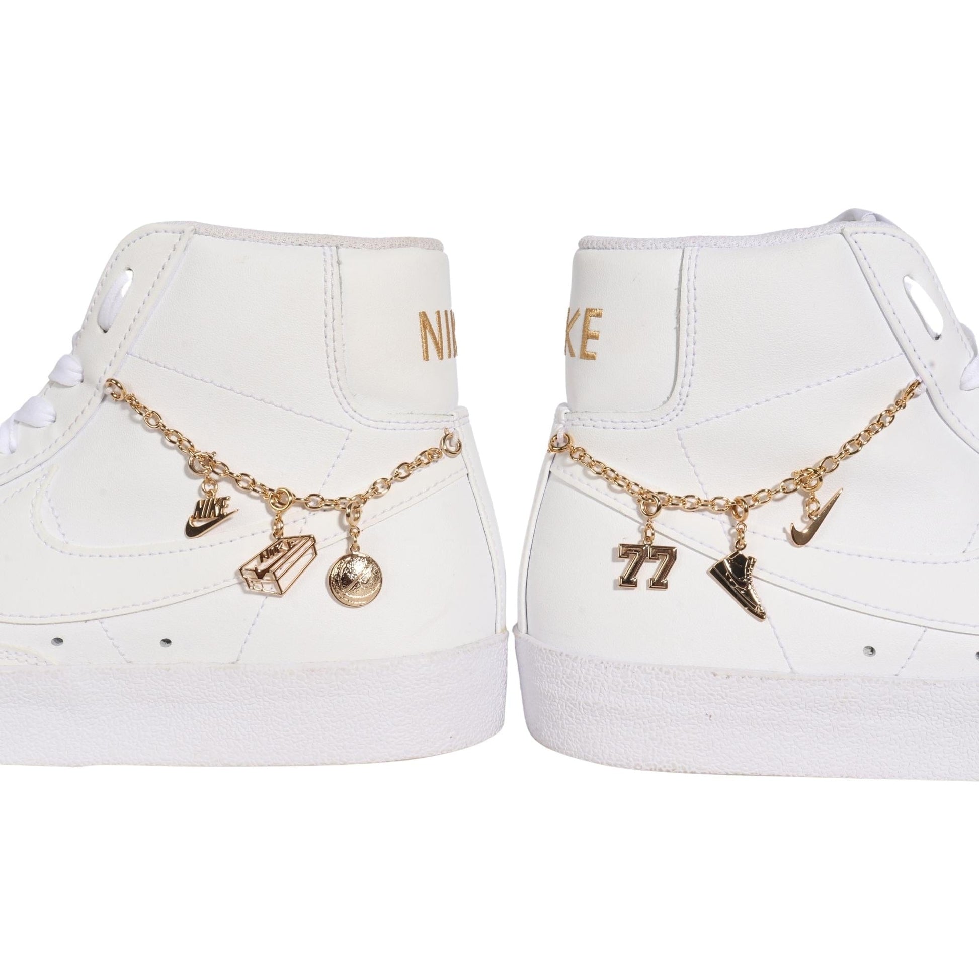 NIKE Athletic Shoes 44 / White NIKE - Sneaker In Metallic Gold