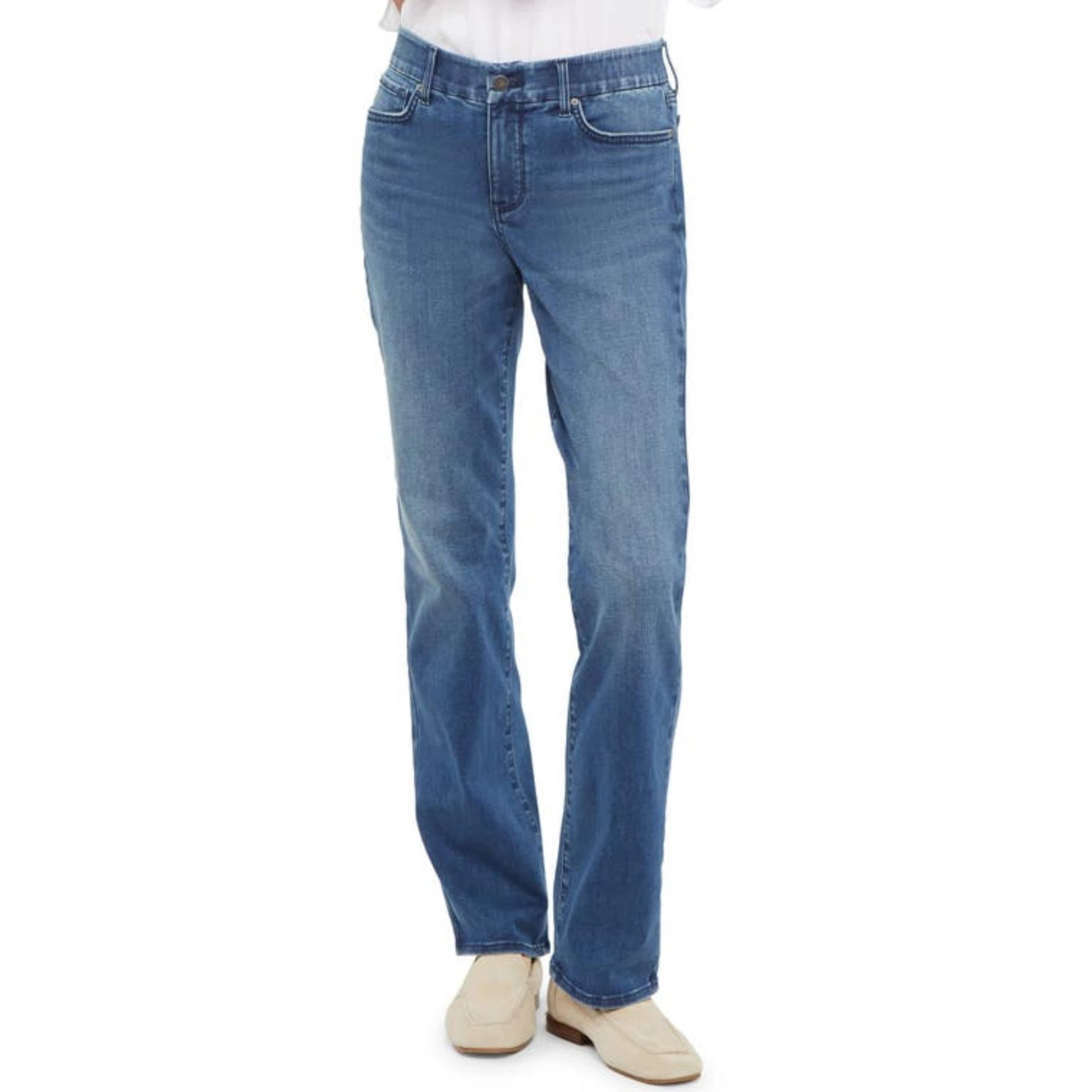 https://brandsandbeyond.me/cdn/shop/files/nydj-womens-bottoms-nydj-waist-match-marilyn-straight-leg-jeans-32652862193699.jpg?v=1704979370&width=1946
