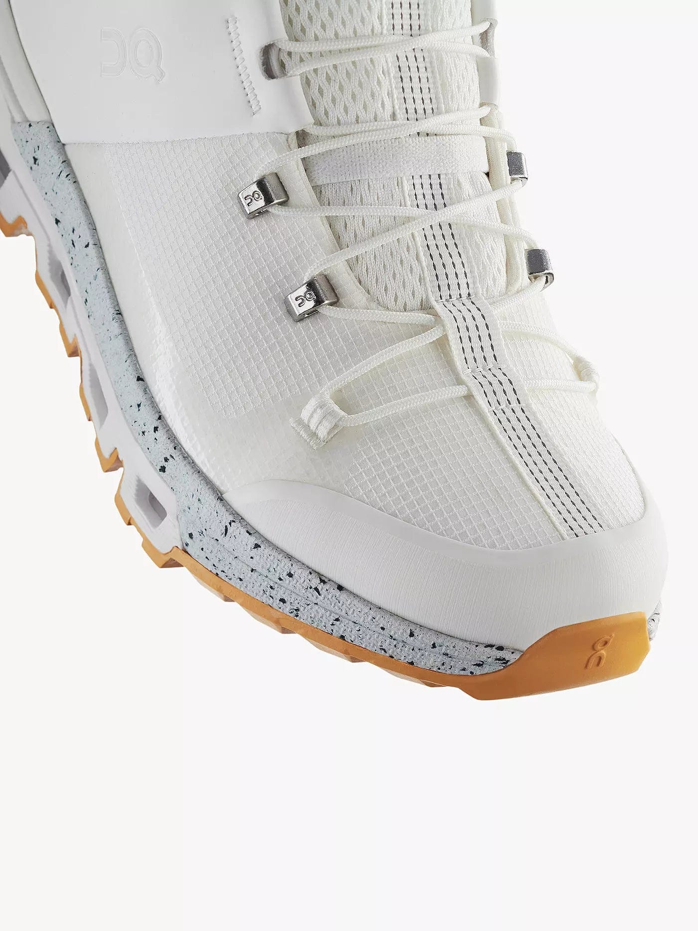 ON Athletic Shoes ON - Cloudtrax Undyed