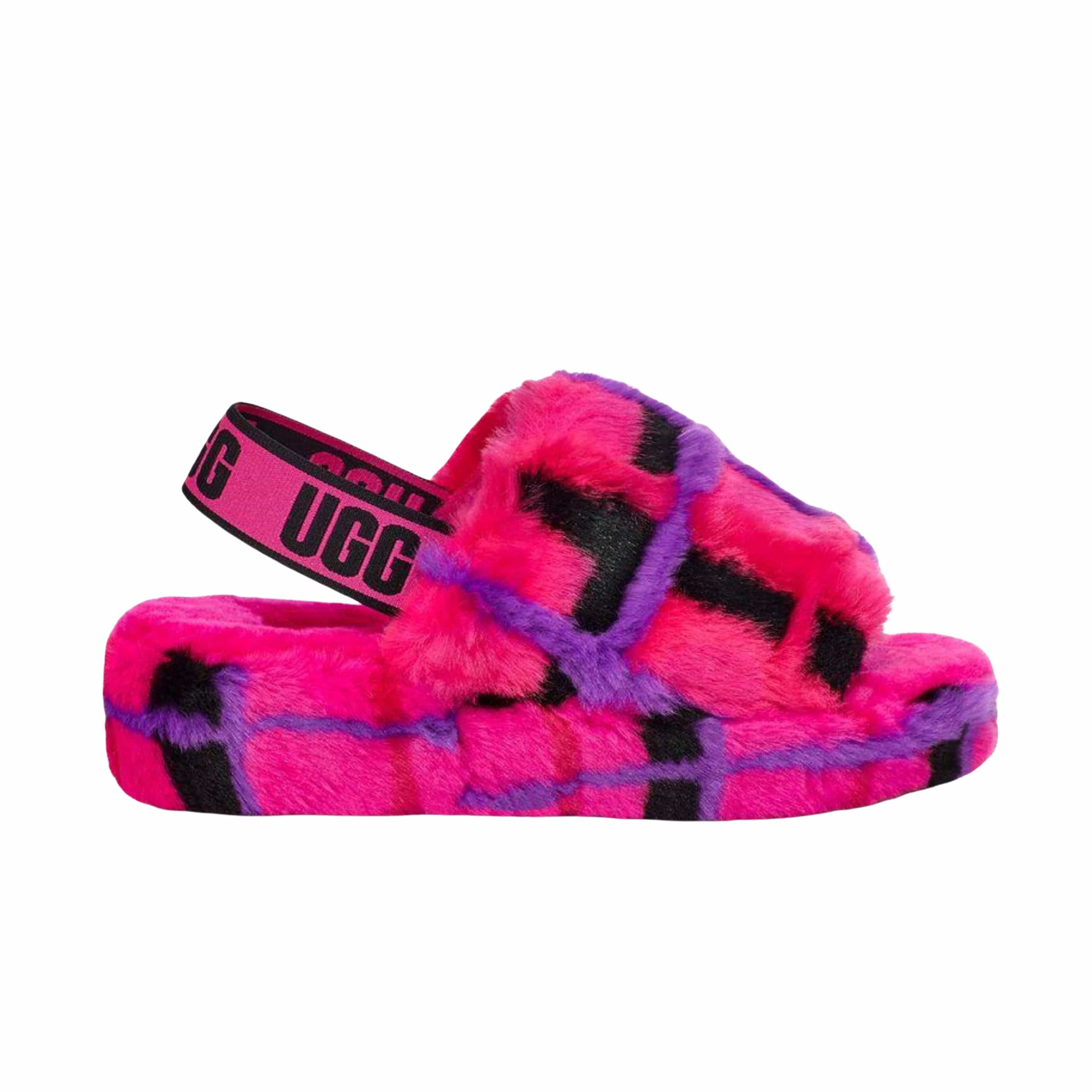 Pink fluff outlet uggs