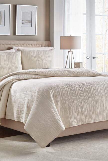 Croscill Comforter/Quilt/Duvet Full / Queen - 229cm x 229cm / Ivory Heatherly Quilt - 1 Piece