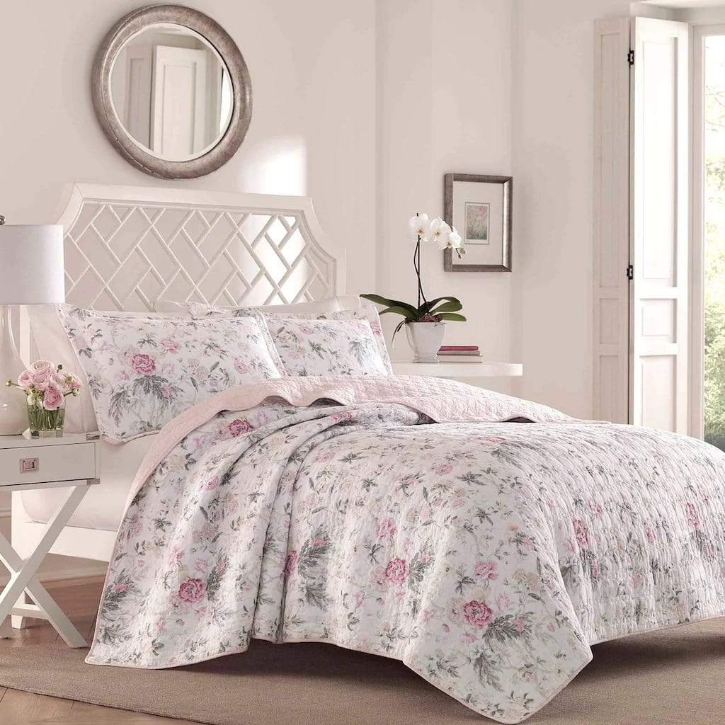 Laura Ashley Comforter/Quilt/Duvet Full-Queen Lifestyles Breezy Floral Quilt Set-3 Piece