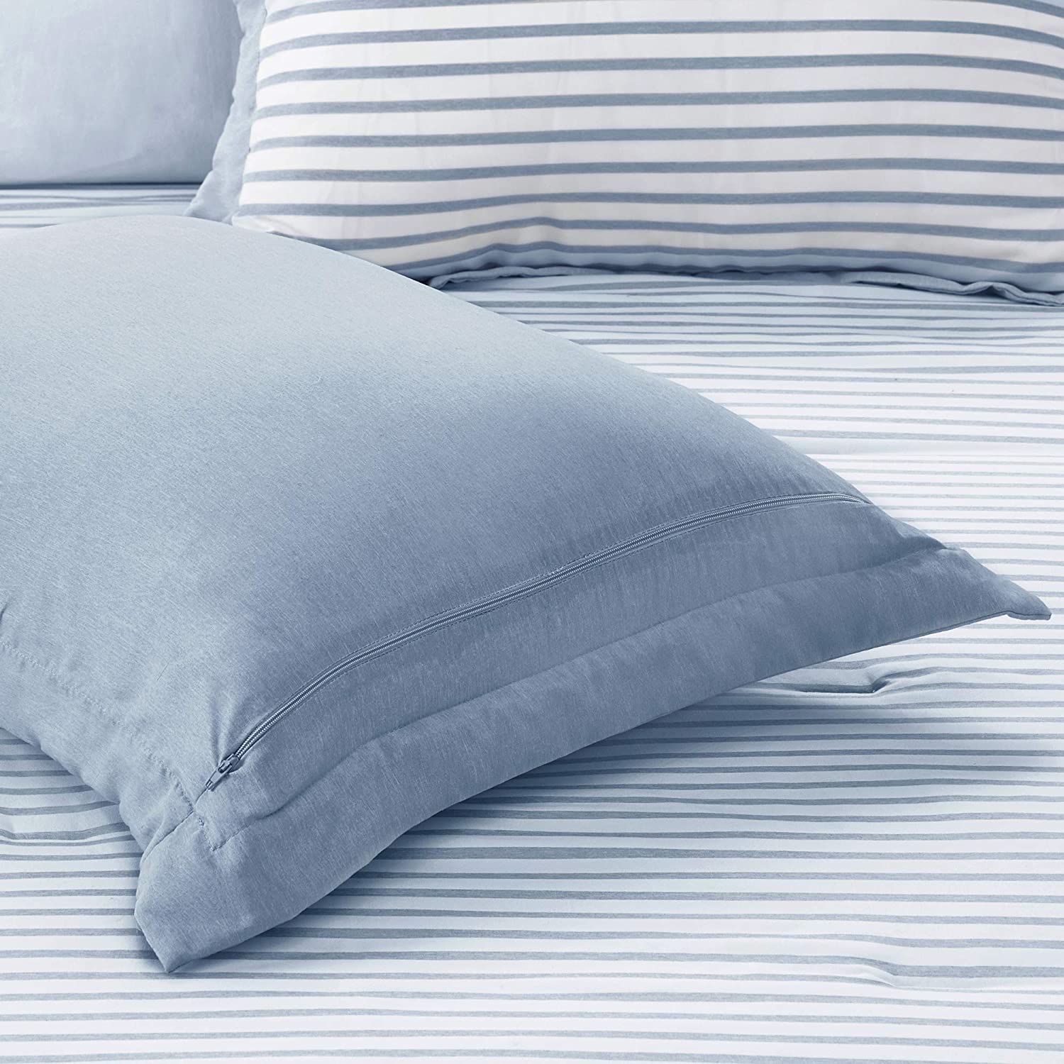 Madison Park Comforter/Quilt/Duvet Full Queen / White/Blue Madison Park - Reversible Stripe Duvet Cover Mini Set