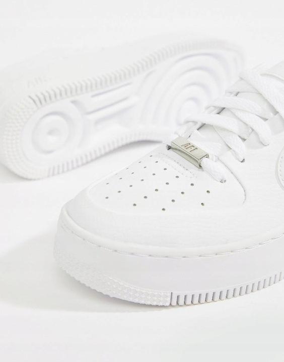 Nike Athletic Shoes Air Force 1 Sage Low