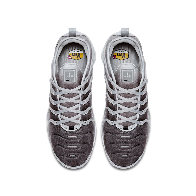 NIKE Athletic Shoes Grey / 45 Air VaporMax Plus Men's Shoe