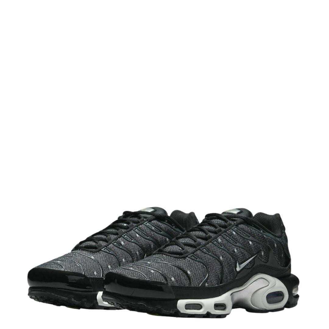 NIKE Athletic Shoes 41 / Grey NIKE - Air Max Plus - Mens Running Shoes