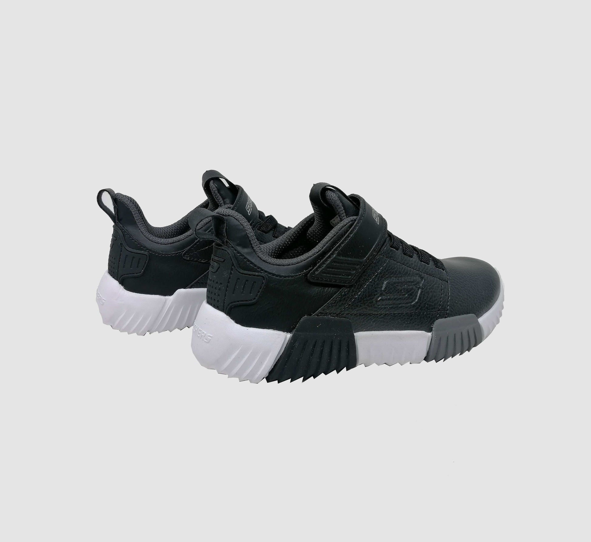 SKECHERS Kids Shoes 30 / Black Sneakers