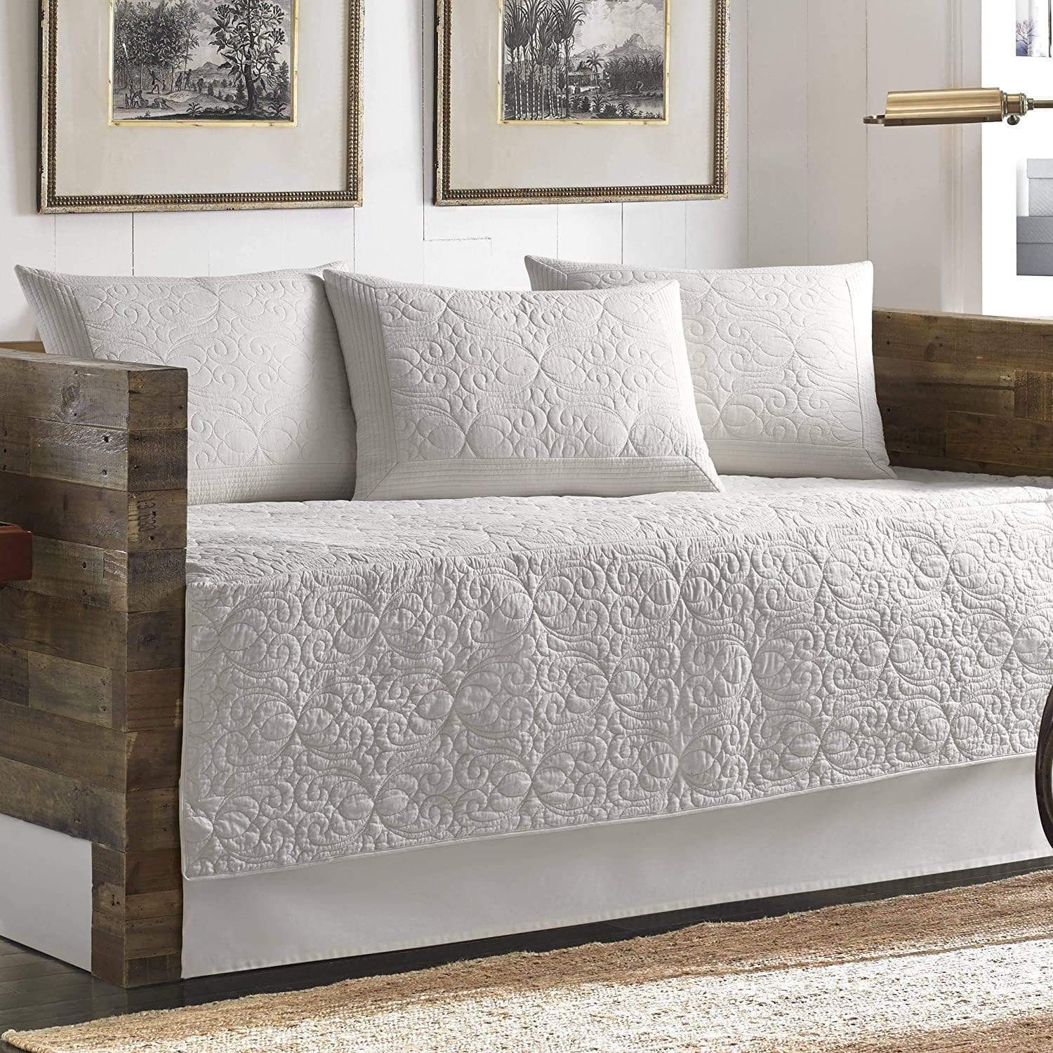 Tommy Bahama Bed & Bath Twin / off white Tommy Bahama - Daybed Quilt Set