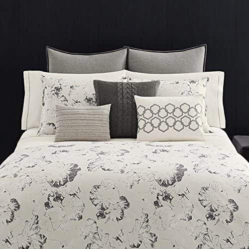 Vera Wang Comforter/Quilt/Duvet Queen - 224cm x 234cm / Ivory with a grey leave design Nordic Leaves Duvet Cover - 1 Piece